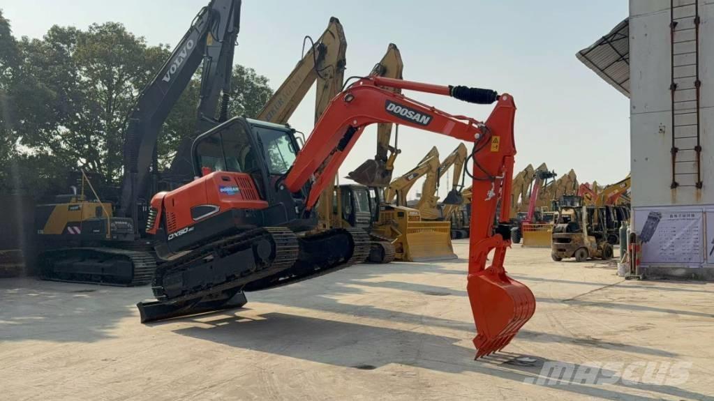 Doosan DX 60-9 C Pásové rýpadlá