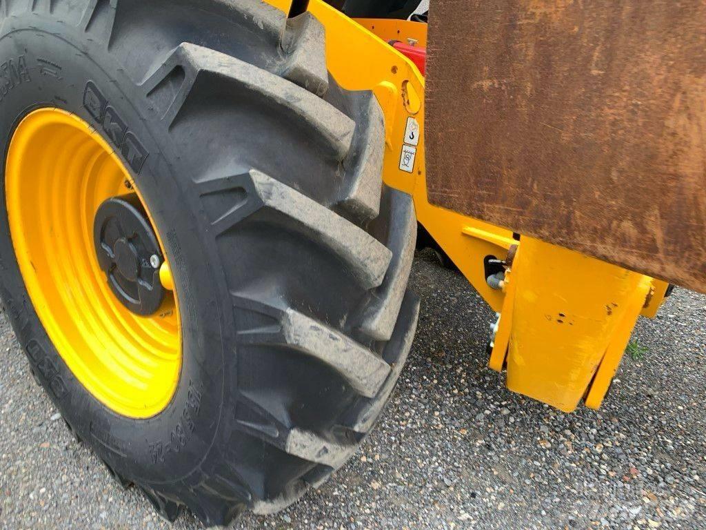 JCB 533-105 Teleskopické manipulátory