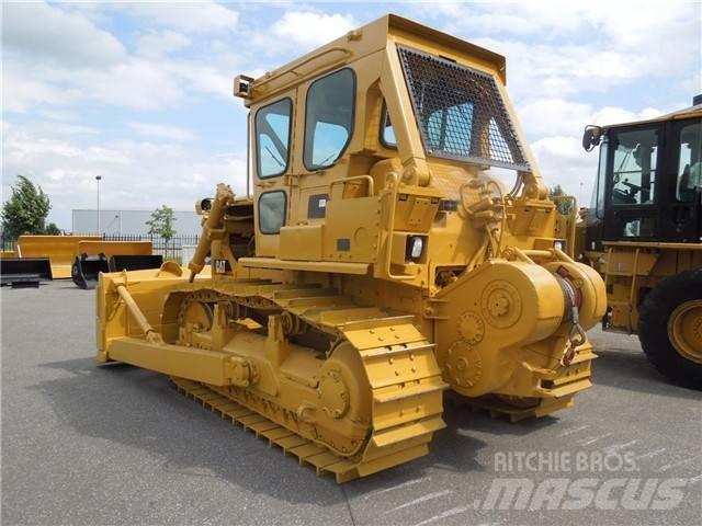 CAT D 7 G Pásové dozéry