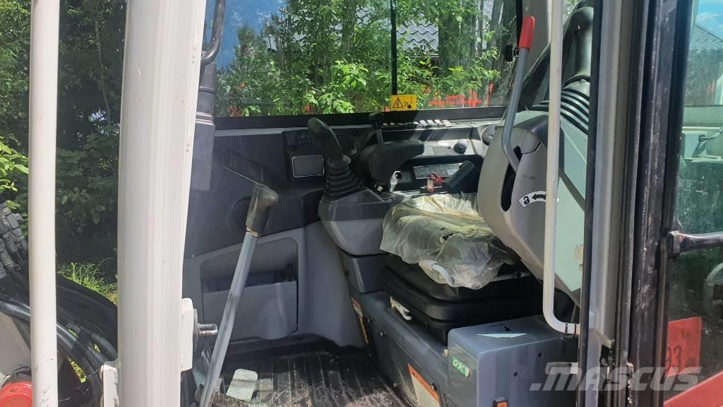 Takeuchi TB230 Mini rýpadlá < 7t