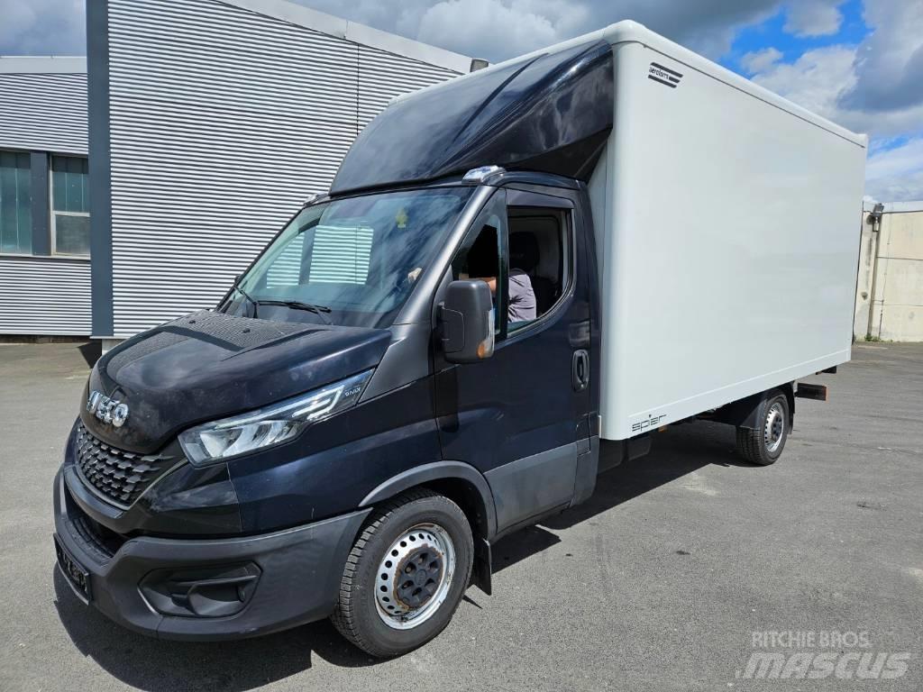 Iveco 35 S 18 Skriňová nadstavba