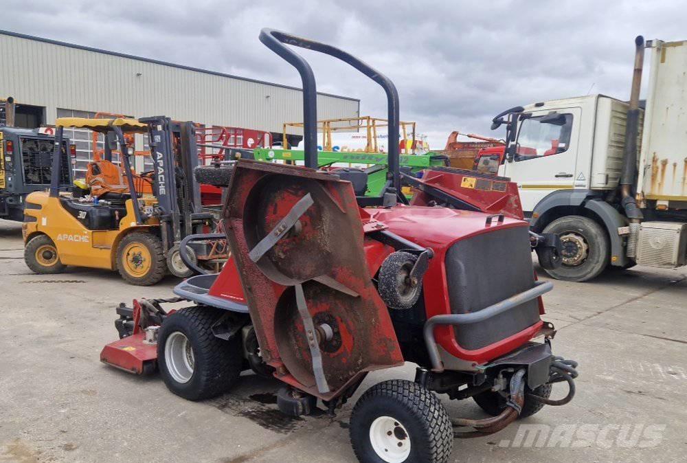 Toro R3240T Kosačky s nulovým polomerom otáčania