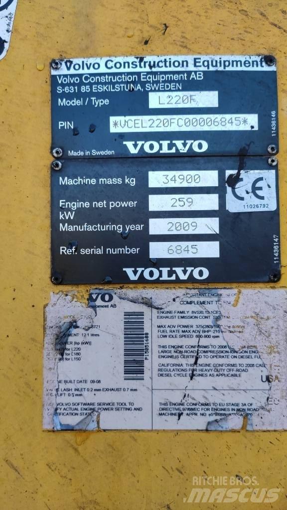 Volvo L 220 F Kolesové nakladače