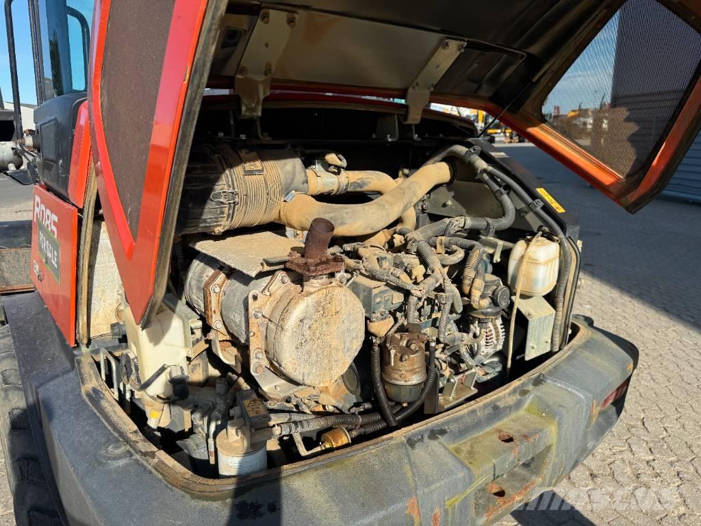 Kubota R085 Kolesové nakladače