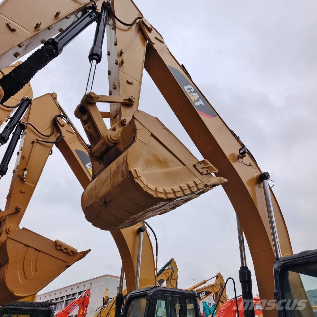 CAT 325 D Pásové rýpadlá