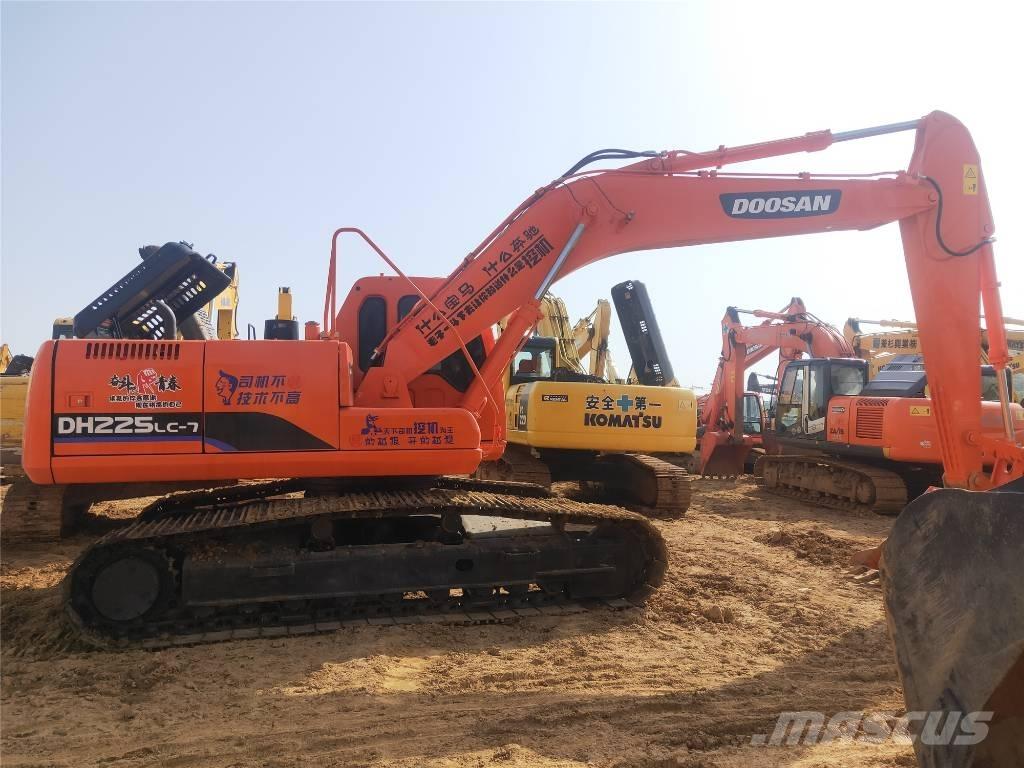 Doosan DH225LC-7 Pásové rýpadlá