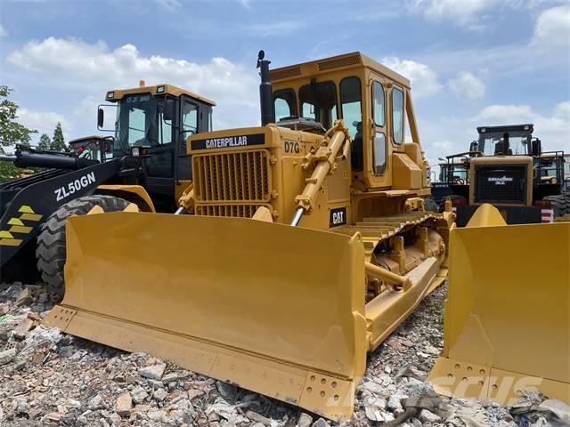 CAT D 7 G Pásové dozéry
