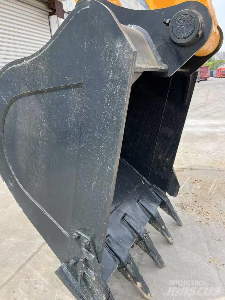 Hyundai R305LC-9T Pásové rýpadlá