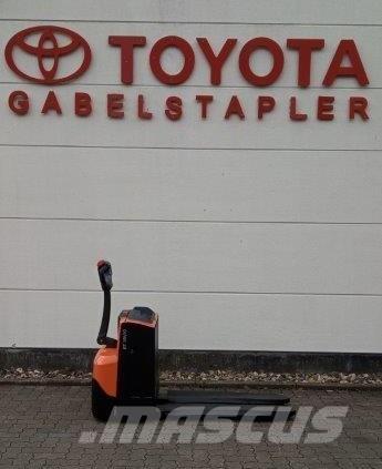 Toyota LWE 200 Ručne vedené vysokozdvižné vozíky