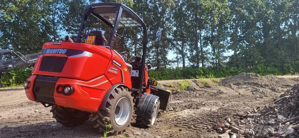 Manitou MLA 4-50 H Kolesové nakladače