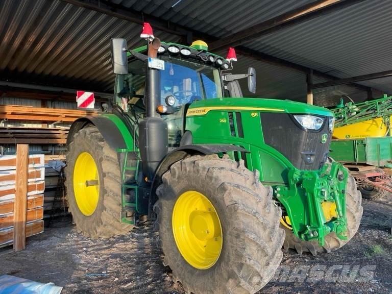 John Deere 6R 250 Traktory