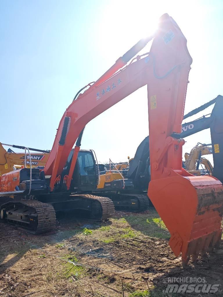 Hitachi 360 Pásové rýpadlá