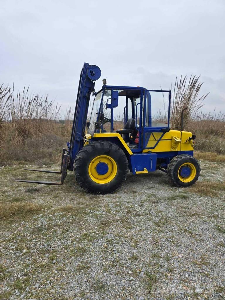 JCB 926 Terénne vysokozdvižné vozíky