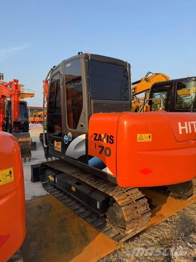 Hitachi Zaxis 70 Pásové rýpadlá