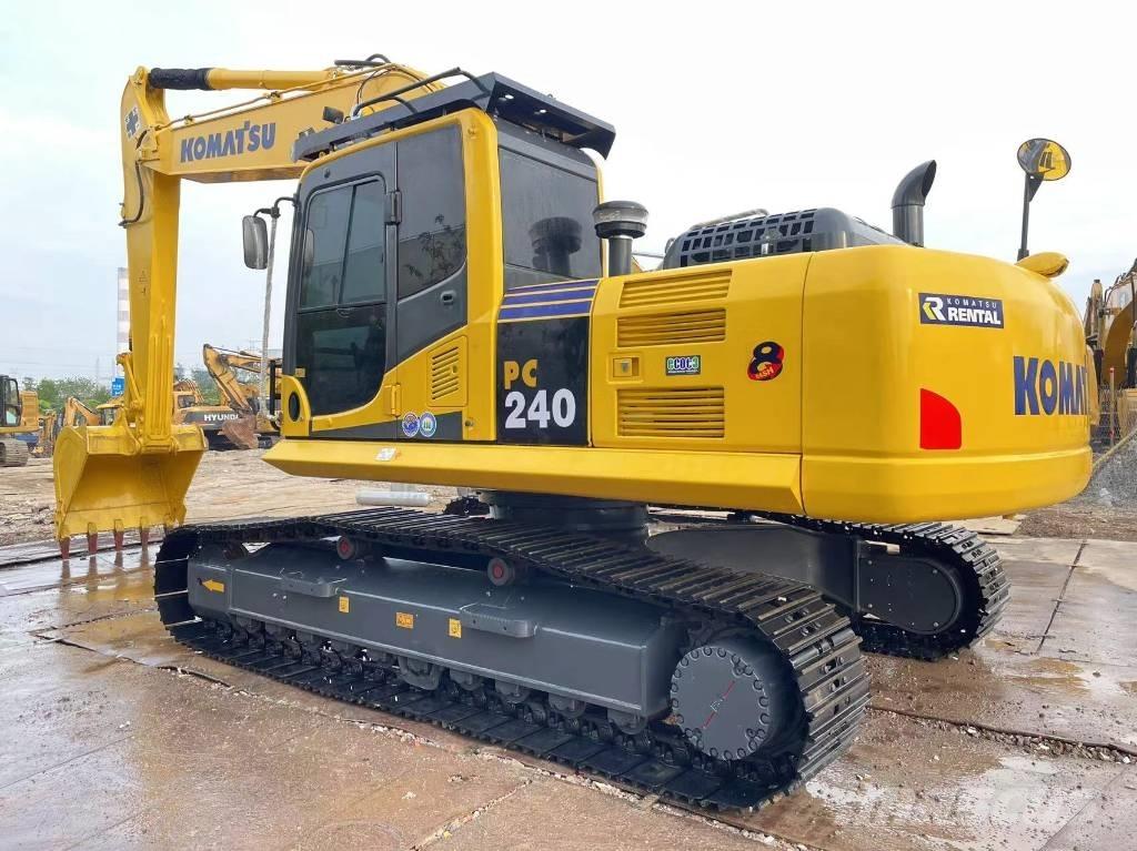 Komatsu PC 240LC-8 Pásové rýpadlá