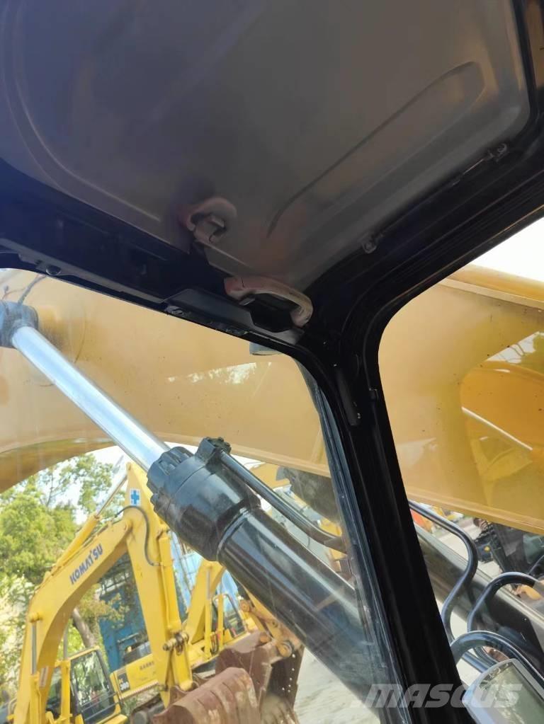 CAT 349 D2 Pásové rýpadlá