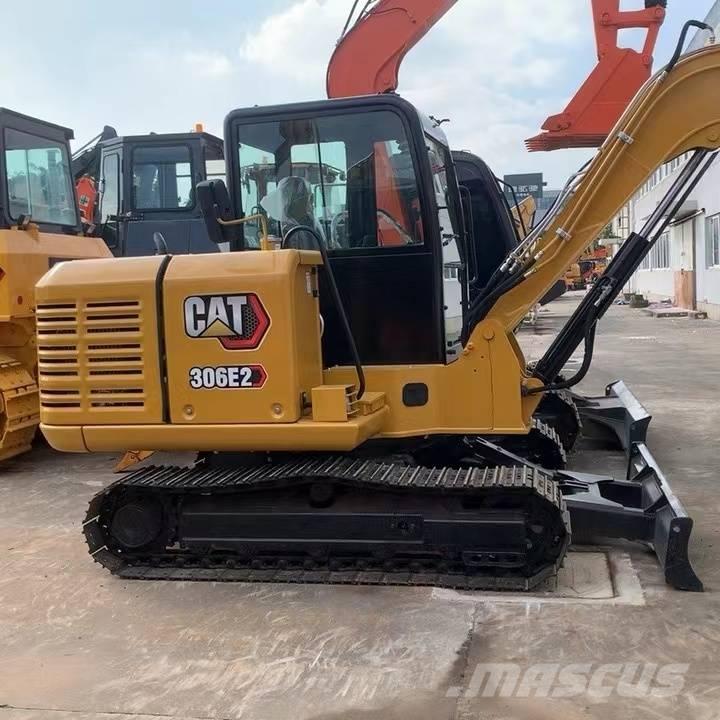 CAT 306E2 Mini rýpadlá < 7t