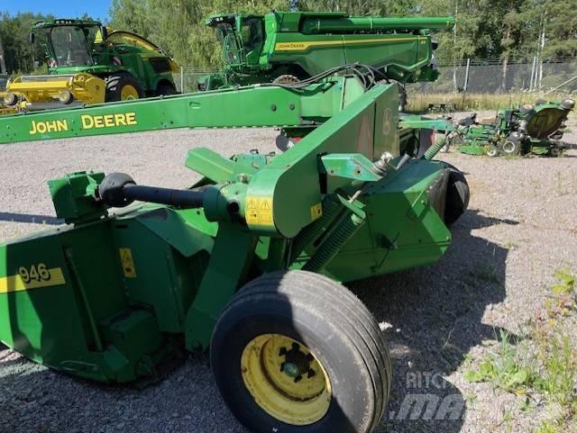 John Deere 946 Žací stroj-kondicionér