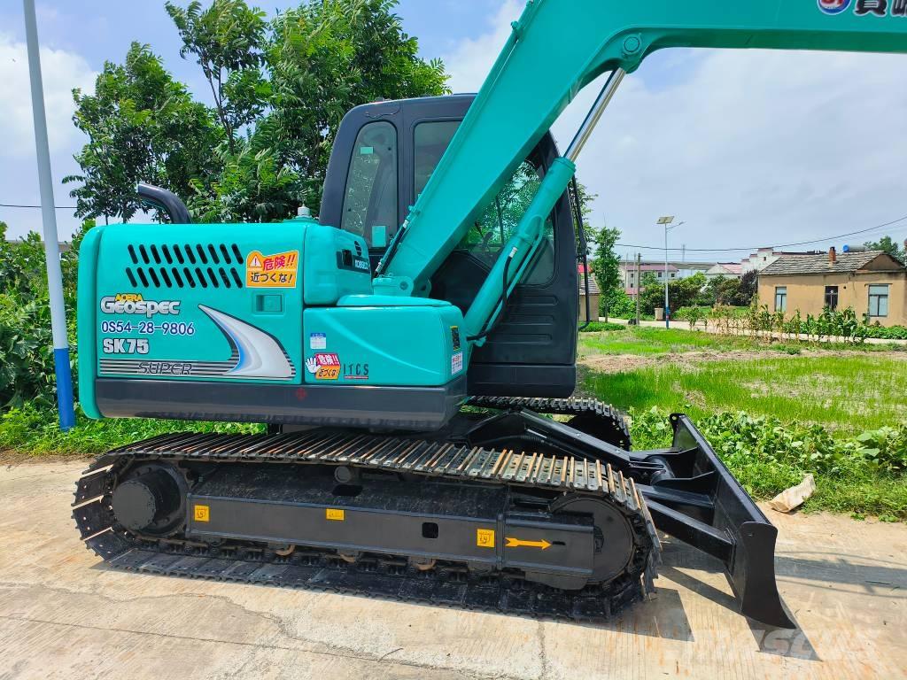 Kobelco SK 75 Pásové rýpadlá