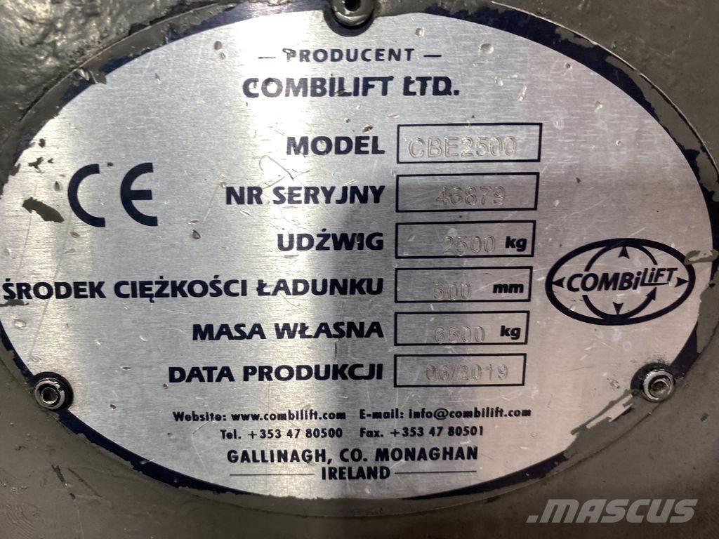 Combilift CBE2500 Bočný vysokozdvižný vozík