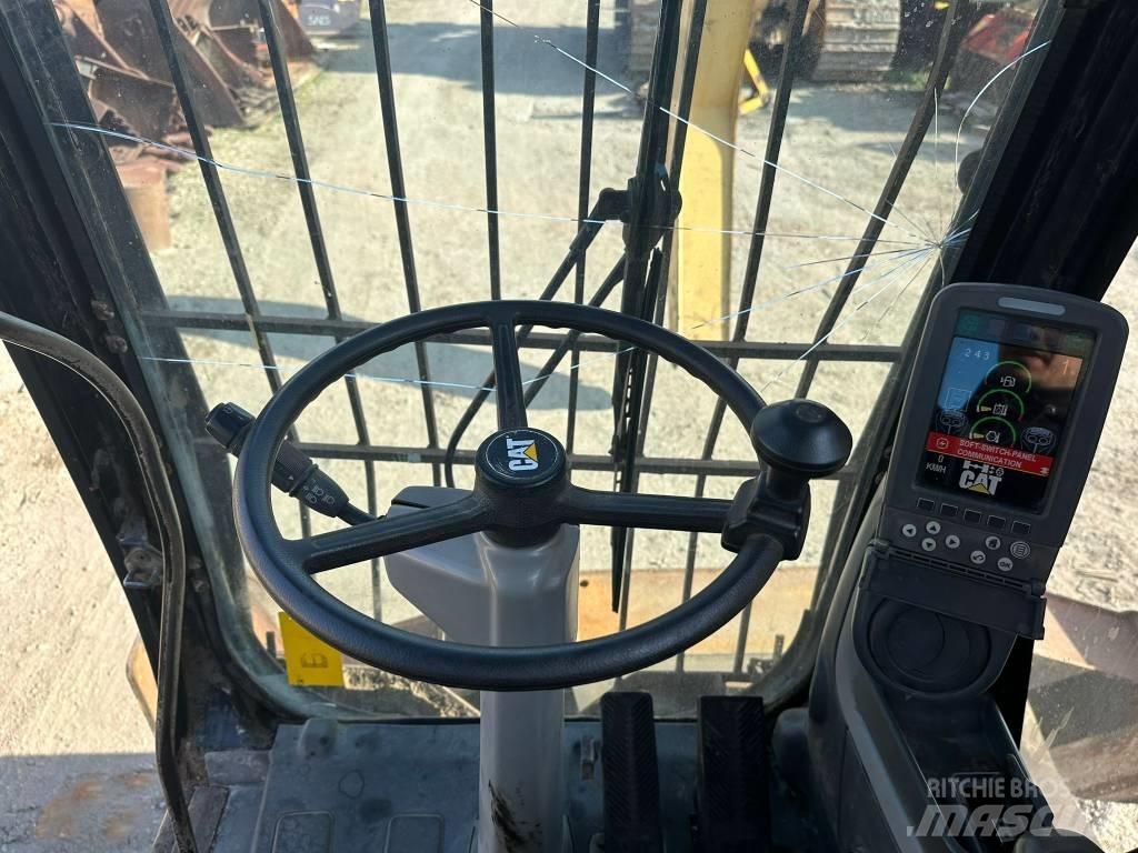 CAT M 318 D MH Stroje pre manipuláciu s odpadom