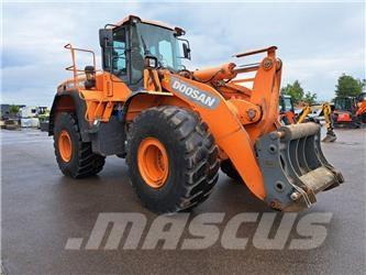 Doosan DL 450-3 Kolesové nakladače