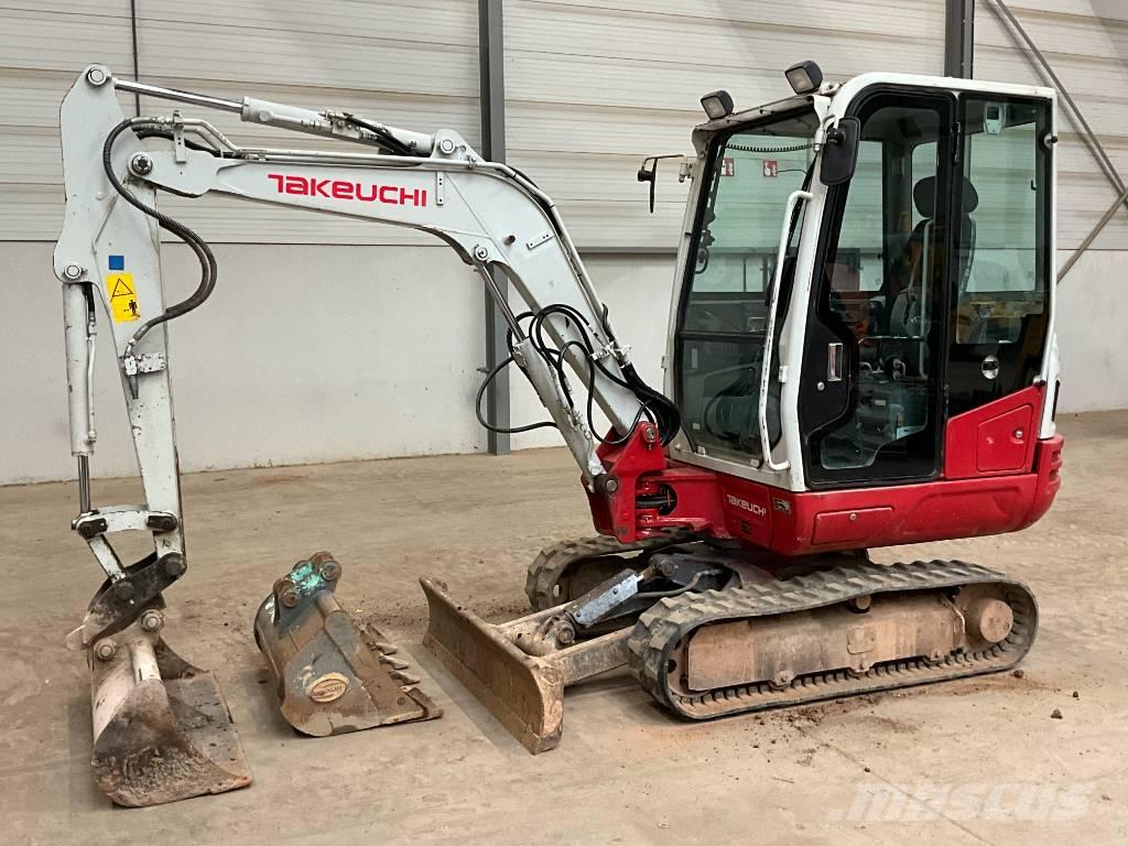 Takeuchi TB 230 Mini rýpadlá < 7t
