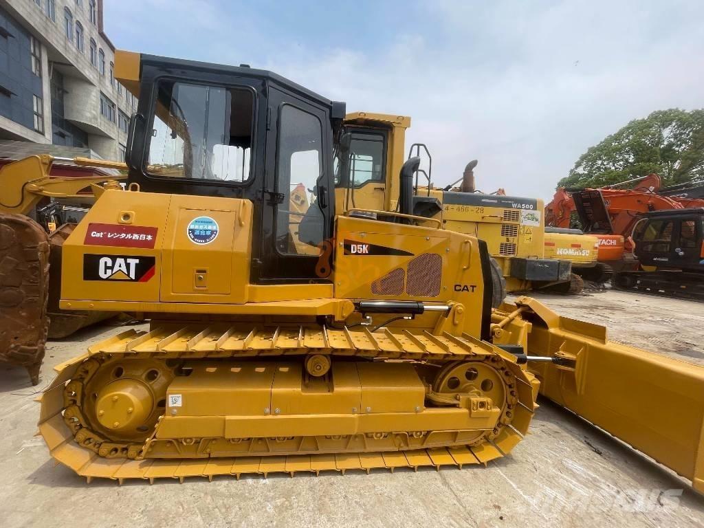 CAT D 5 K Pásové dozéry