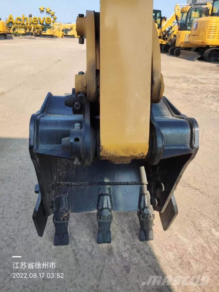 CAT 302CR Pásové rýpadlá