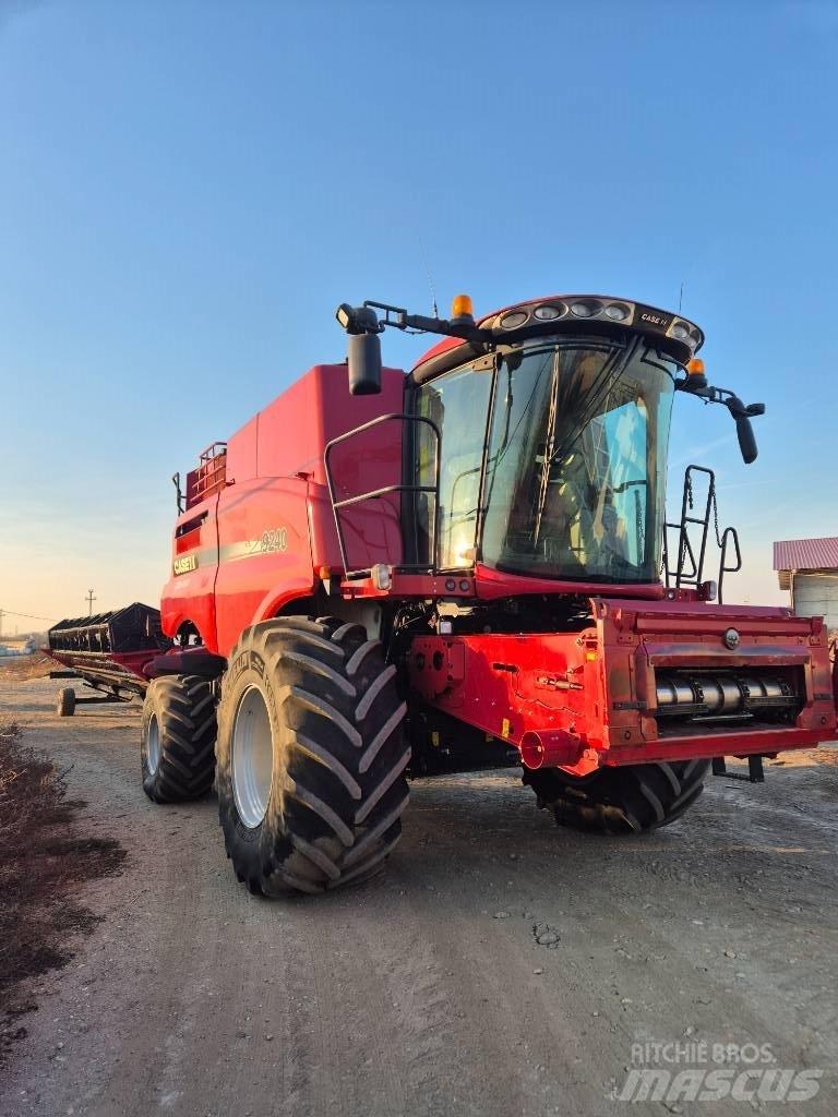 Case IH 9240 Kombinované zberacie stroje