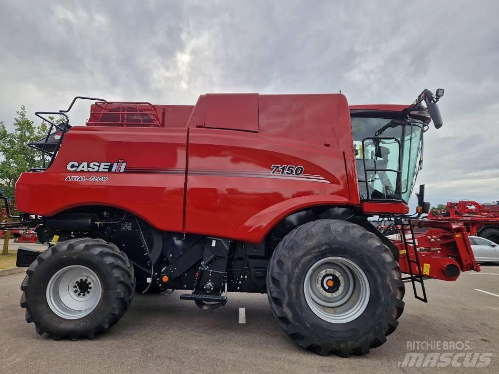 Case IH AF 7150 Kombinované zberacie stroje