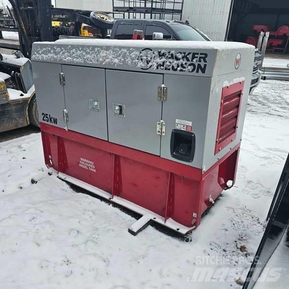 Wacker Neuson G25 Naftové generátory