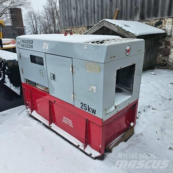 Wacker Neuson G25 Naftové generátory
