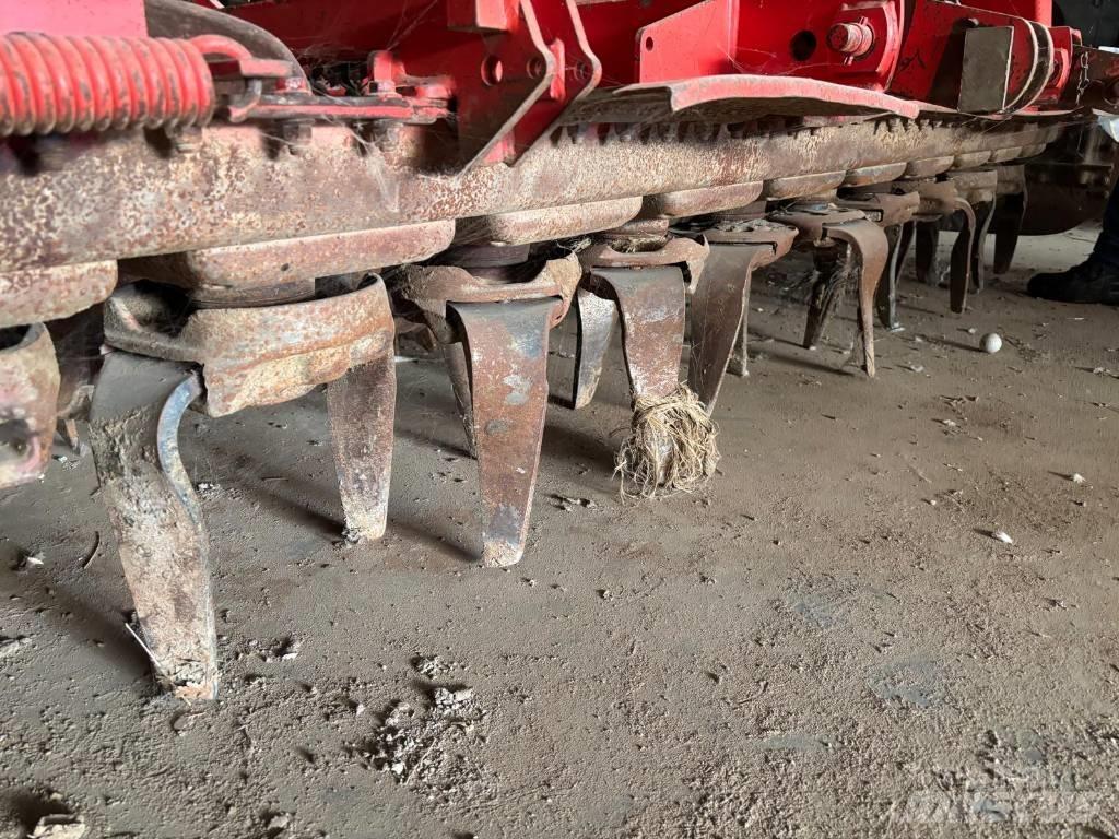 Kuhn HR 3003 D Rotačné brány a pôdne frézy