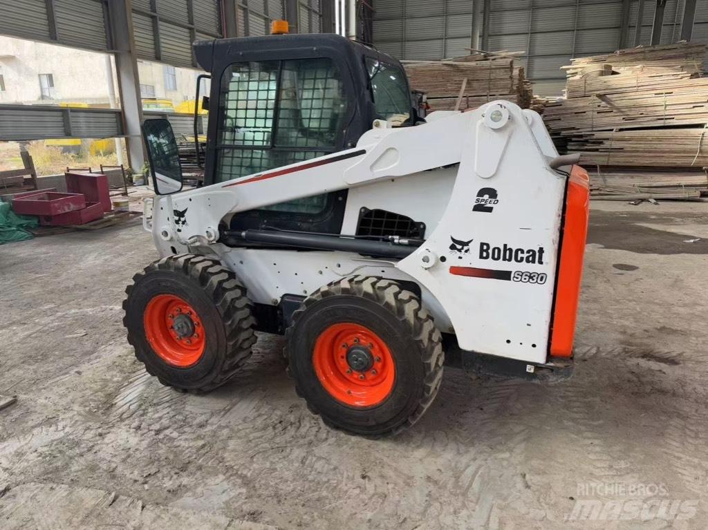 Bobcat S 630 Šmykom riadené nakladače