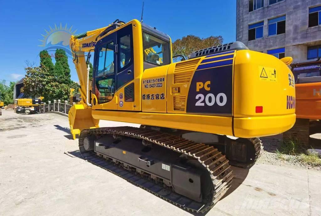Komatsu PC 200-8 Pásové rýpadlá