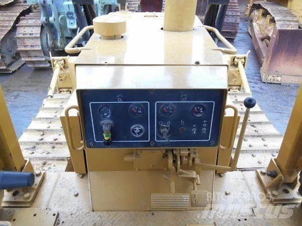 CAT D6G Pásové dozéry