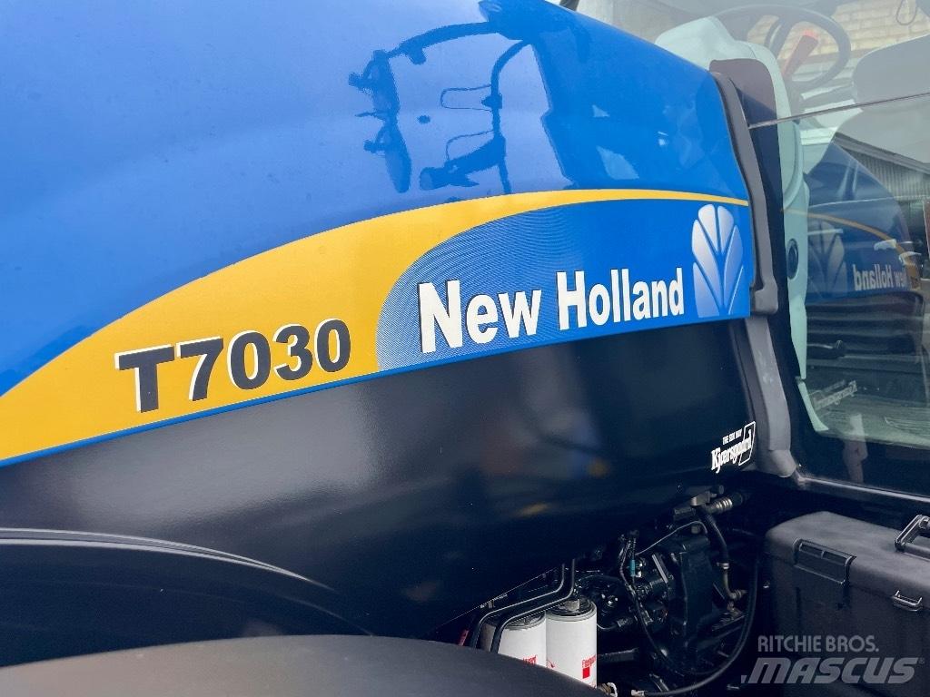 New Holland T 7030 Traktory