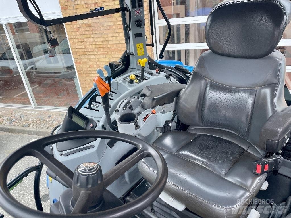 New Holland T 7030 Traktory
