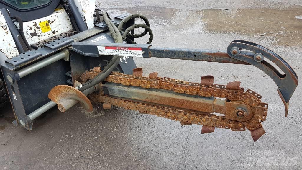 Bobcat LT 213 Pluhy