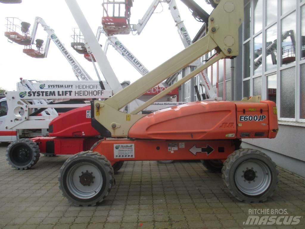 JLG E 600 JP Kĺbové plošiny