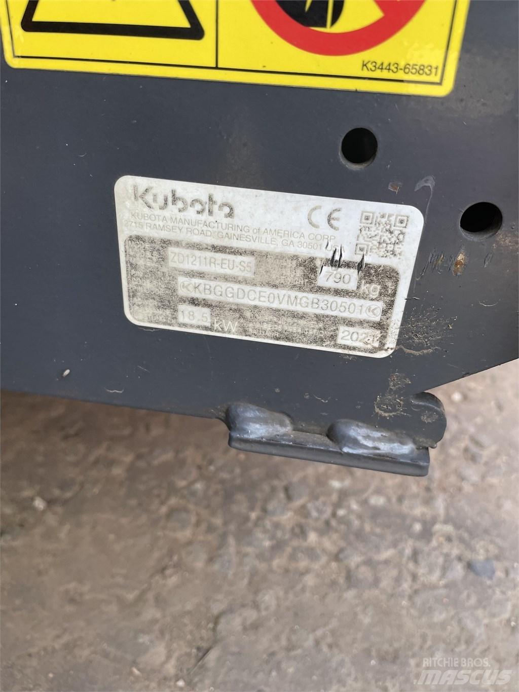 Kubota ZD 1211 Samochodné kosačky