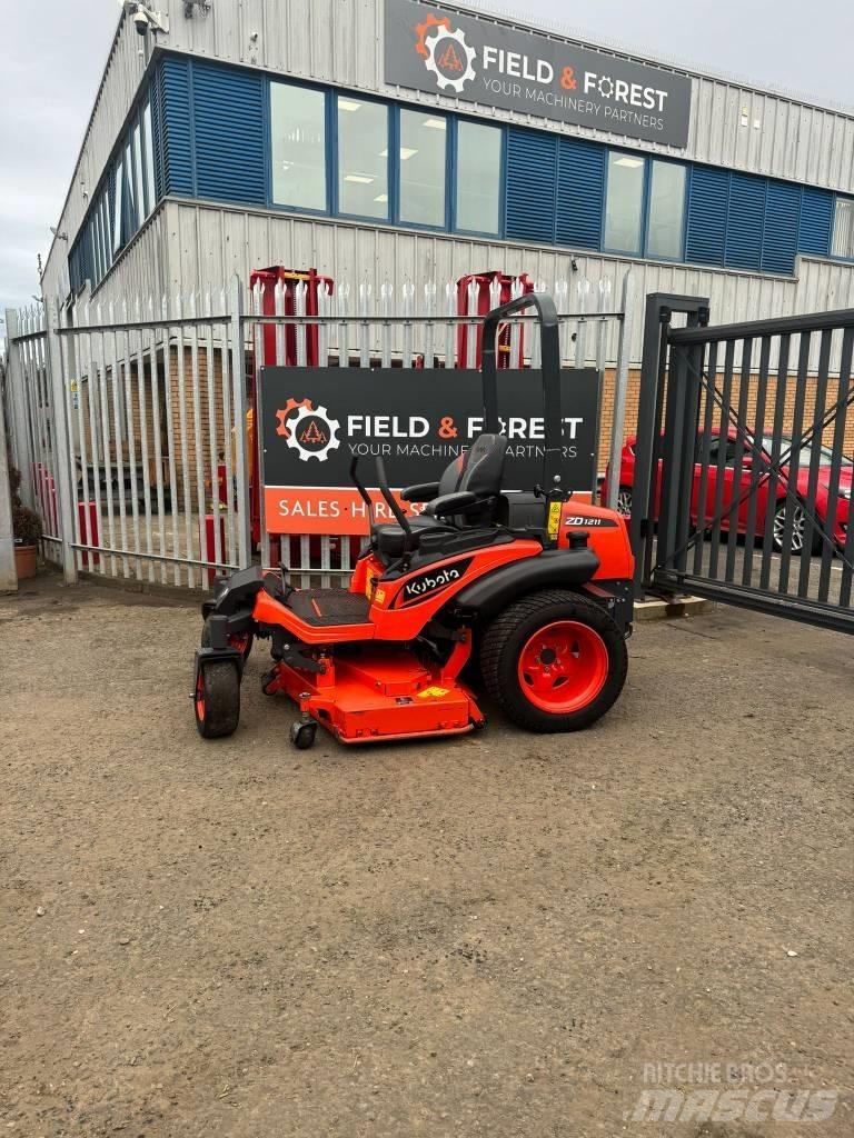 Kubota ZD 1211 Samochodné kosačky