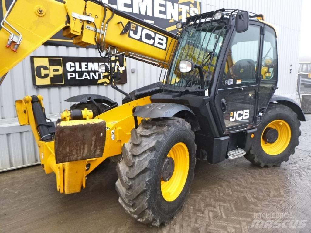 JCB 533-105 Teleskopické manipulátory
