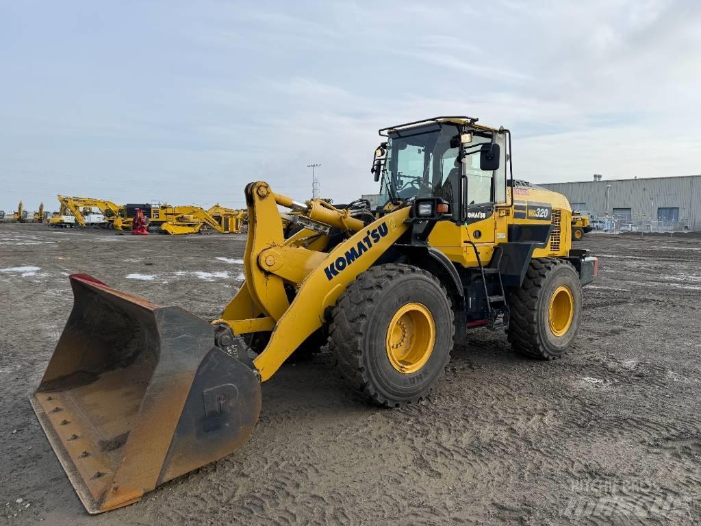 Komatsu WA320-8 Kolesové nakladače