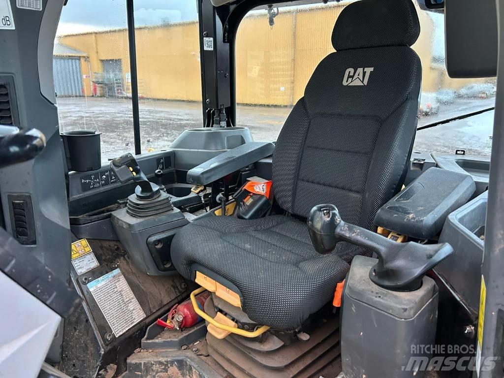 CAT D 6 LGP Pásové dozéry