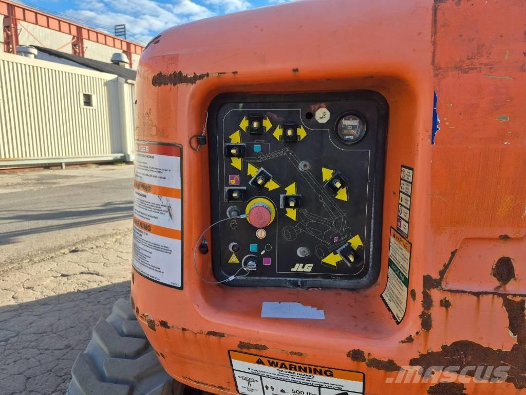 JLG M 600 JP Kĺbové plošiny