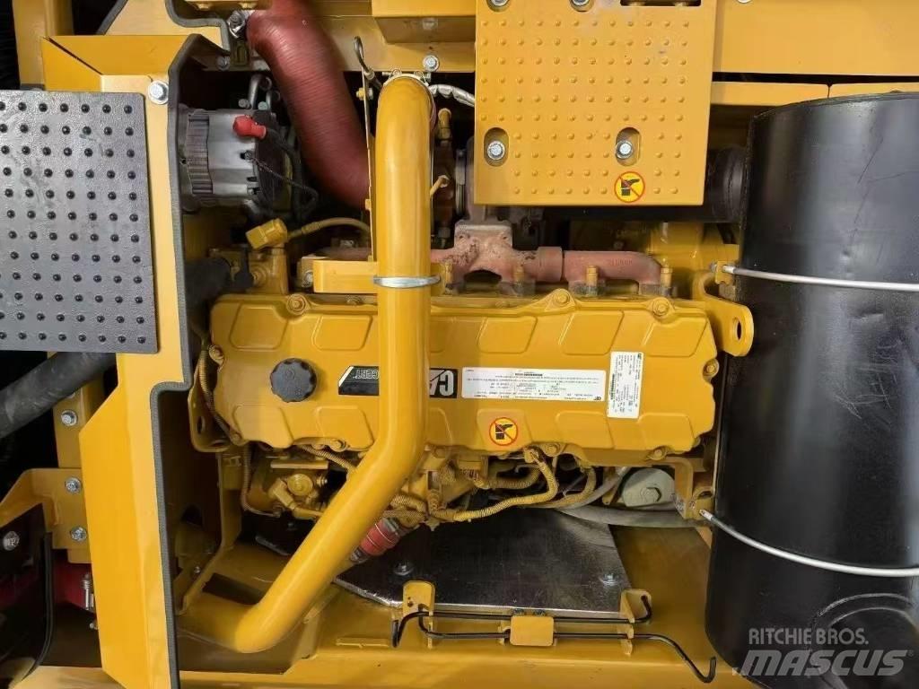 CAT 336 D Pásové rýpadlá