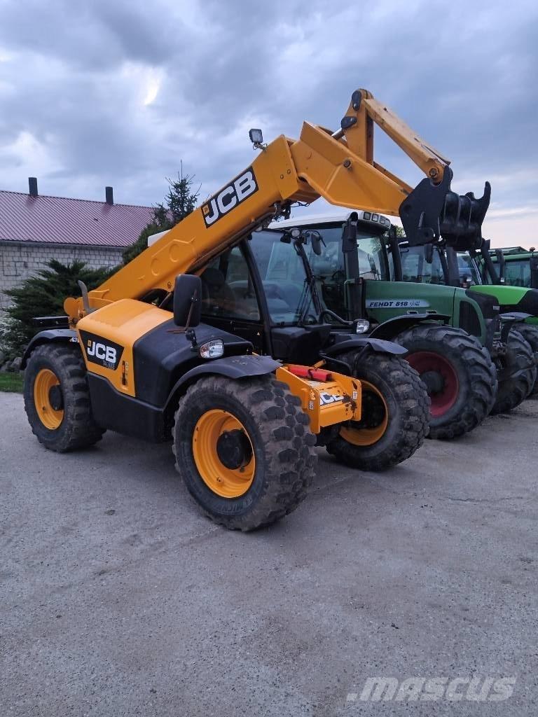 JCB 536 70 536 70 Teleskopické kolesové nakladače