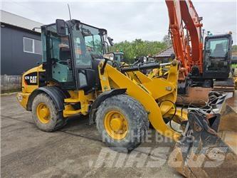 CAT 907M Kolesové nakladače